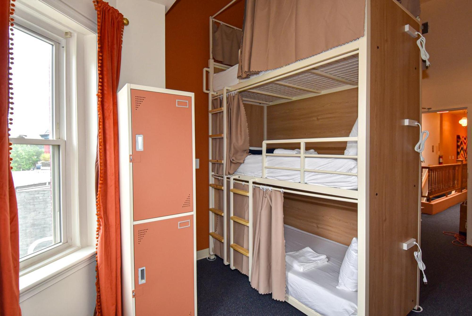 Caravan Hostel Dc 华盛顿哥伦比亚 外观 照片