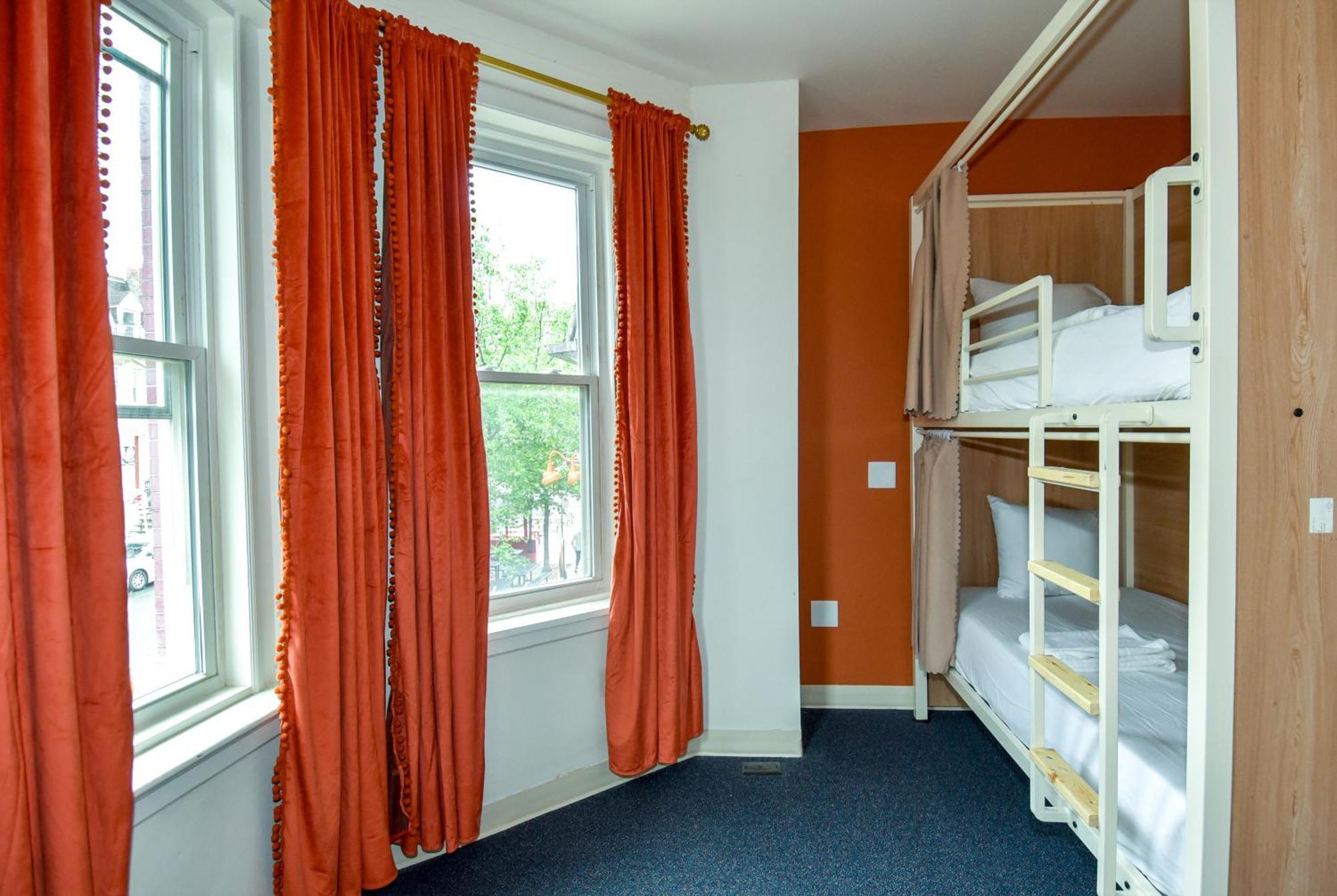 Caravan Hostel Dc 华盛顿哥伦比亚 外观 照片